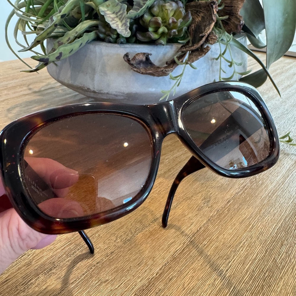 Ralph Lauren Black Gloss Oversized Women's Sunglasses - Picture 4 of 7